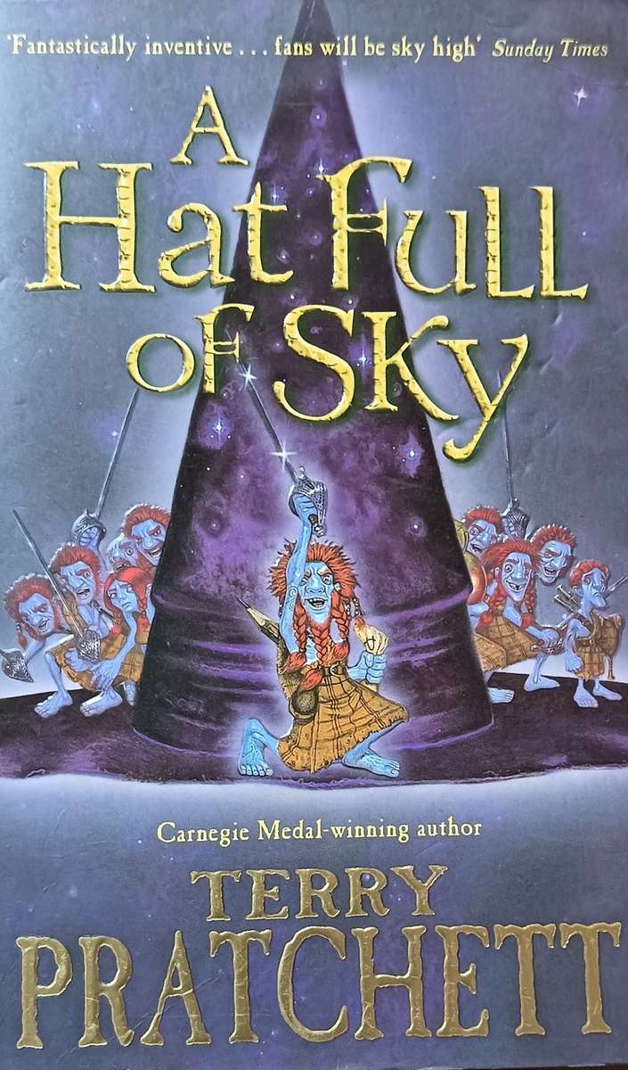 A Hat Full of Sky - Terry Pratchett - Softcover - 350 Pages