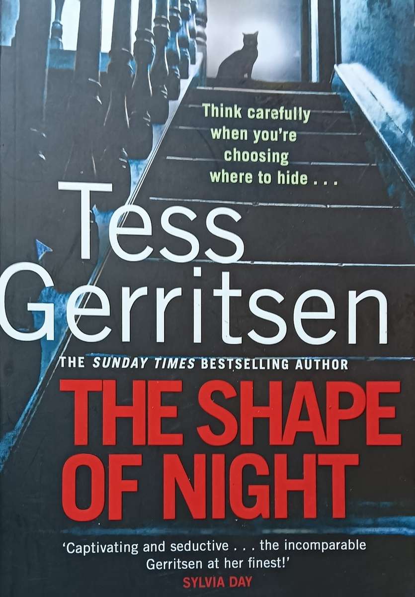 The Shape of Night - Tess Gerritsen - Softcover - 268 Pages