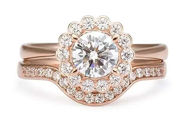 9k / 9ct rose gold Engagement or Dress petal halo RING: simulated diamonds GLAMOROUS. Last one!