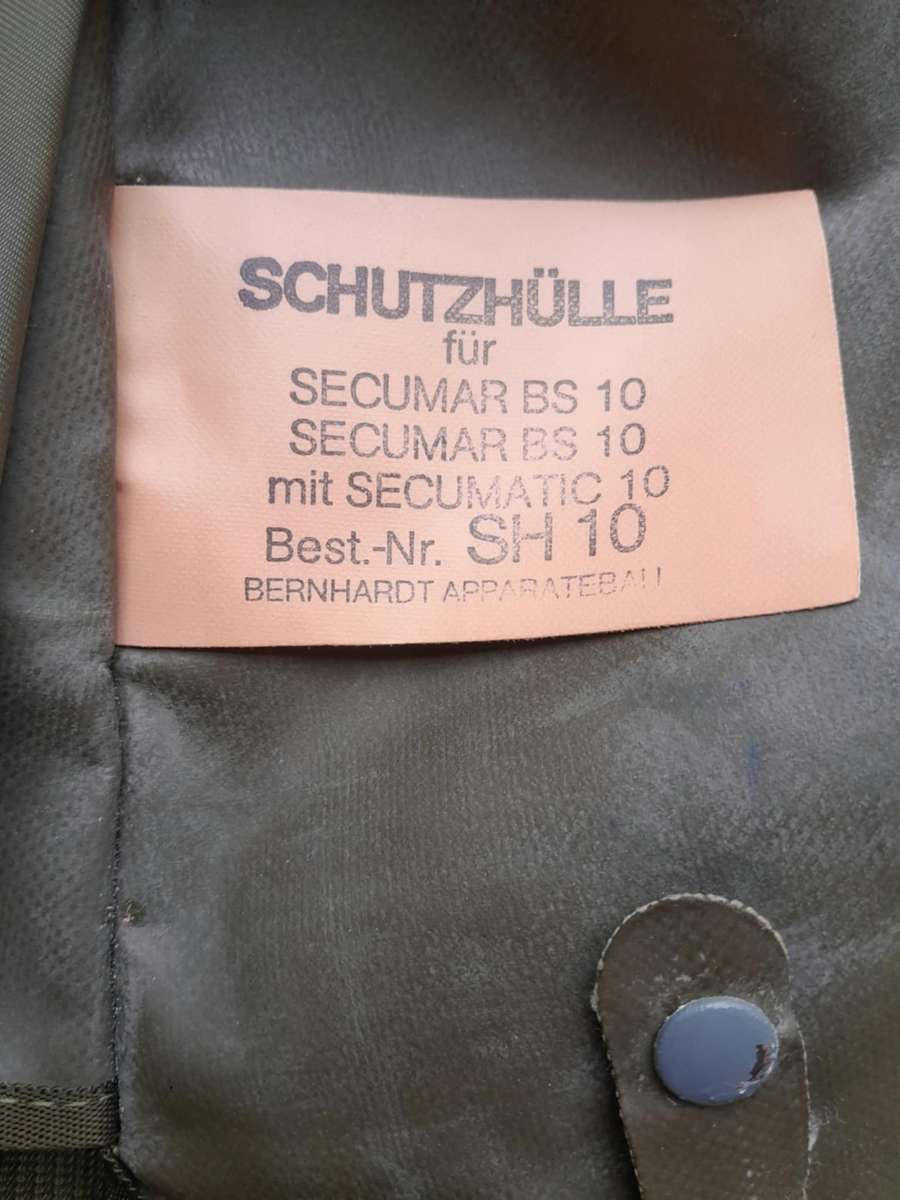 GERMAN MILITARY SELF-INFLATING LIFE VEST