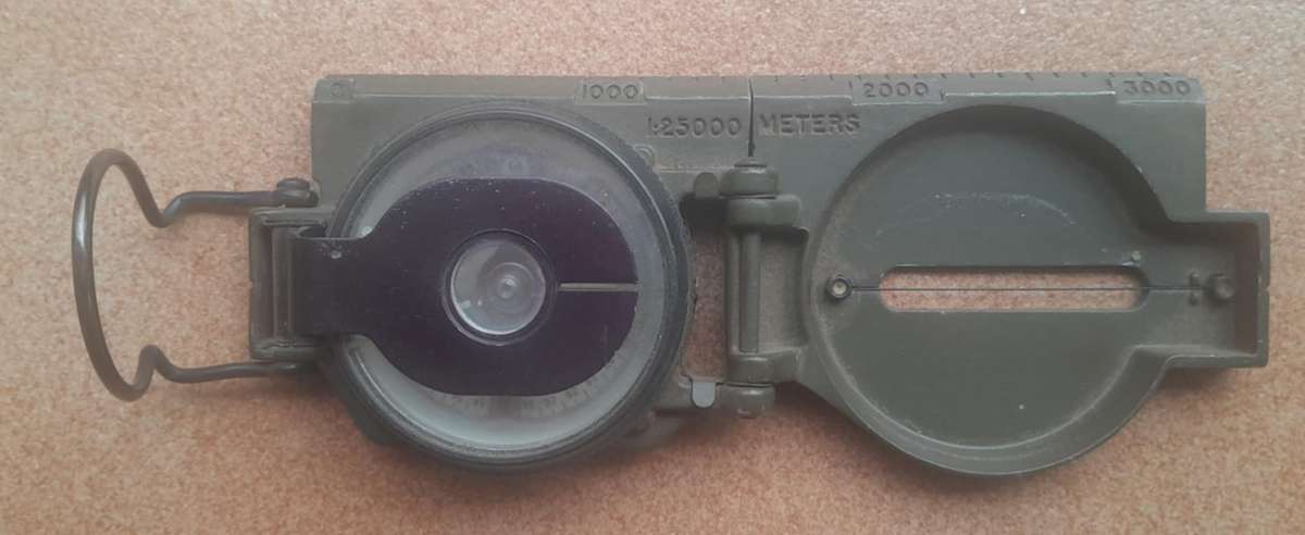 U.S. ARMY VIETNAM COMPASS