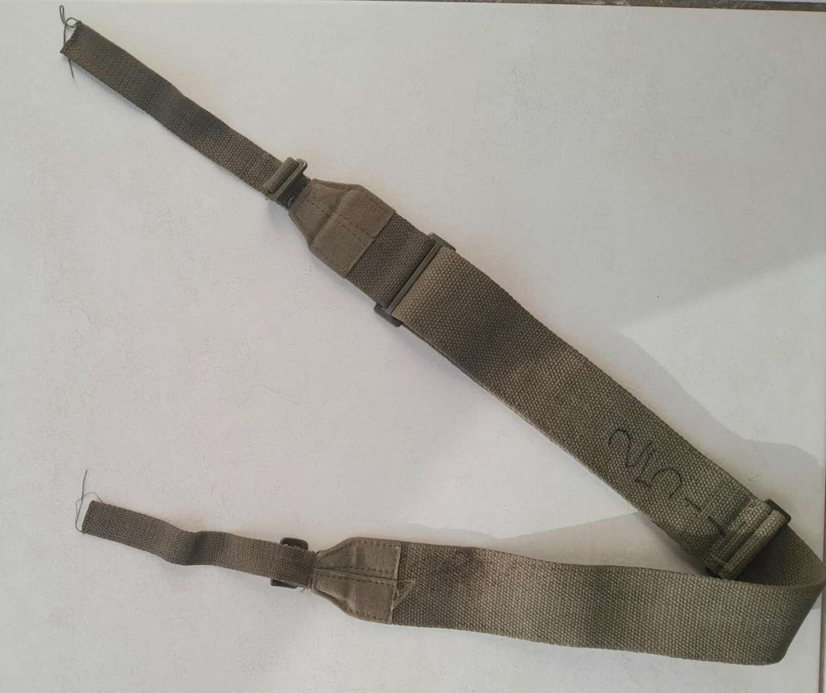 R4  RIFLE SLING