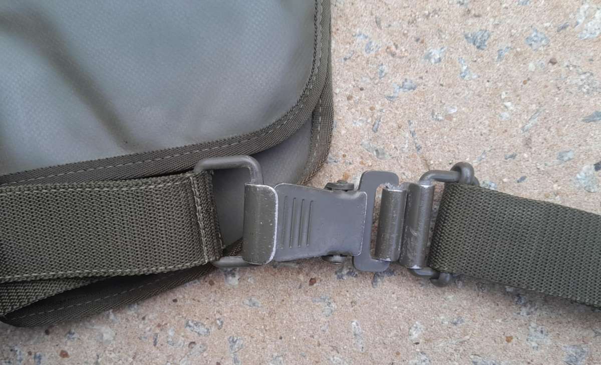 GERMAN MILITARY SELF-INFLATING LIFE VEST