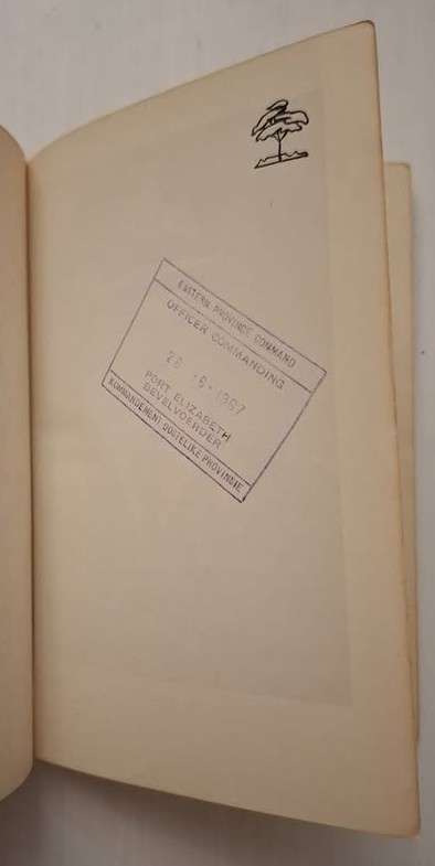 DON'T DIE IN THE BUNDU ** 1st Edition & SA Army Copy **