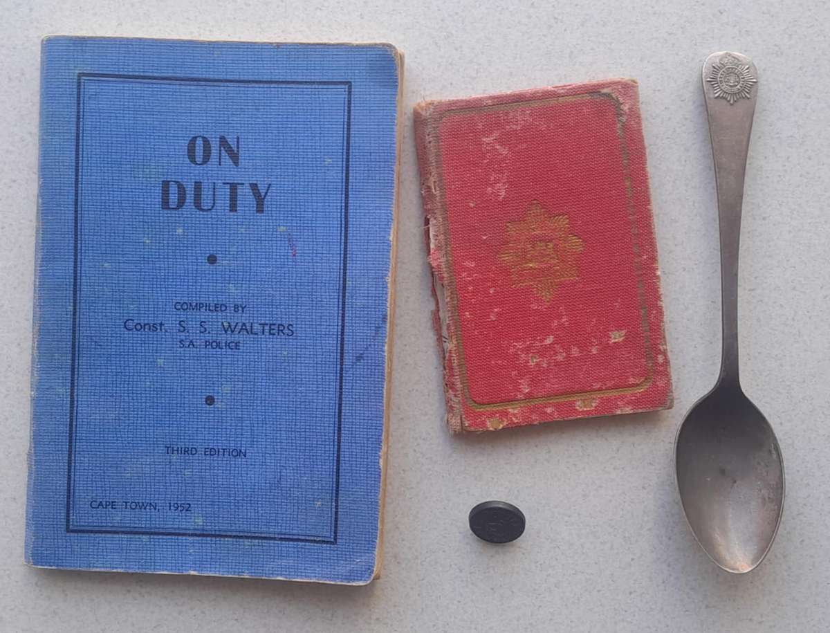 VINTAGE SOUTH AFRICAN POLICE LOT