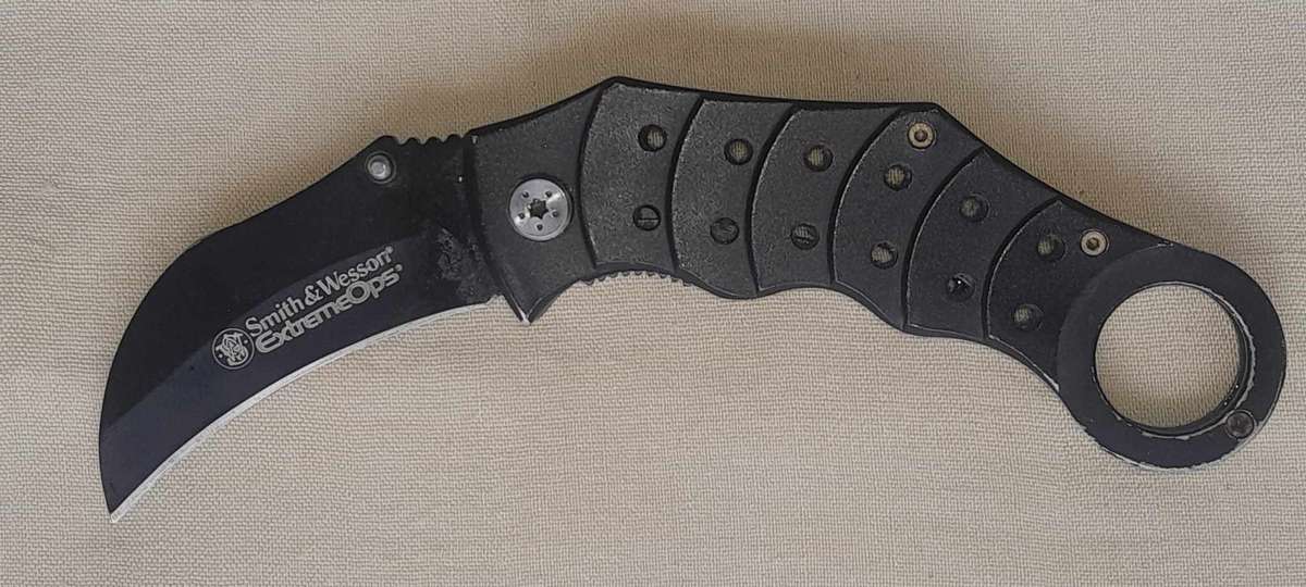 "SMITH & WESSON" Extreme Ops Karambit