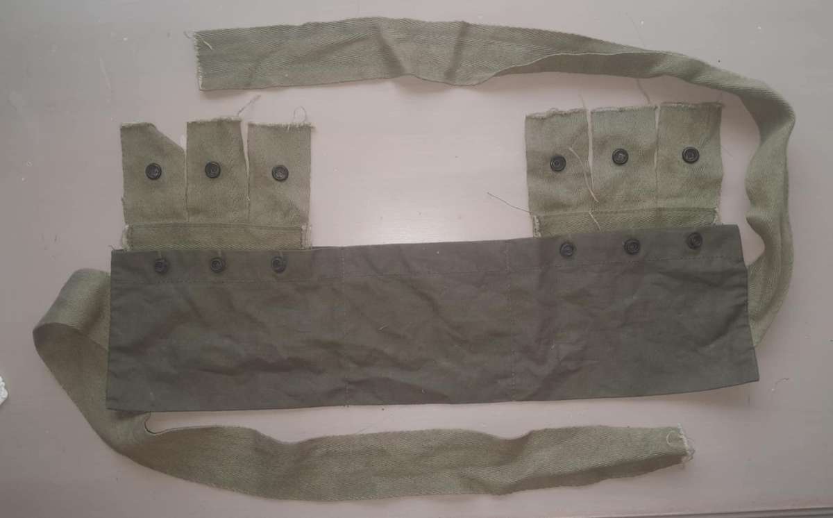 M79 40mm SNOTNEUS BANDOLIER **Scarce**