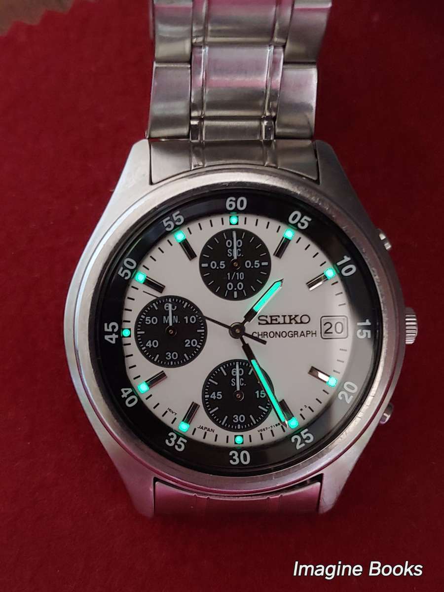 Seiko Panda - V657-7100