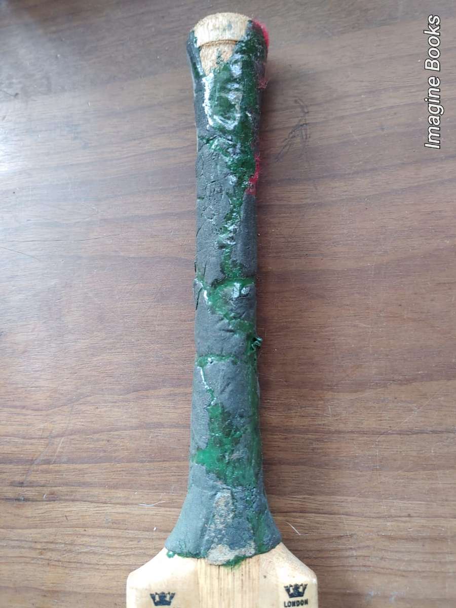 Gradidge Jackie McGlew SA/England Teams 1950s Signed Miniature Cricket Bat