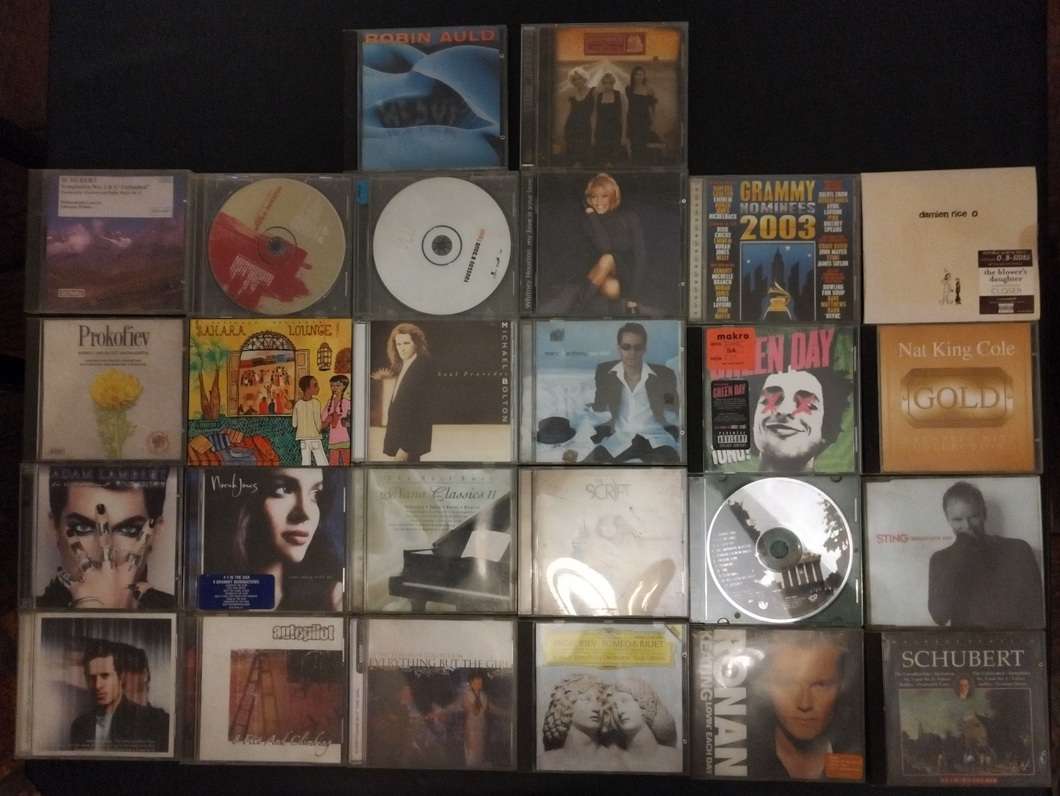 Assorted CDs (26 units)