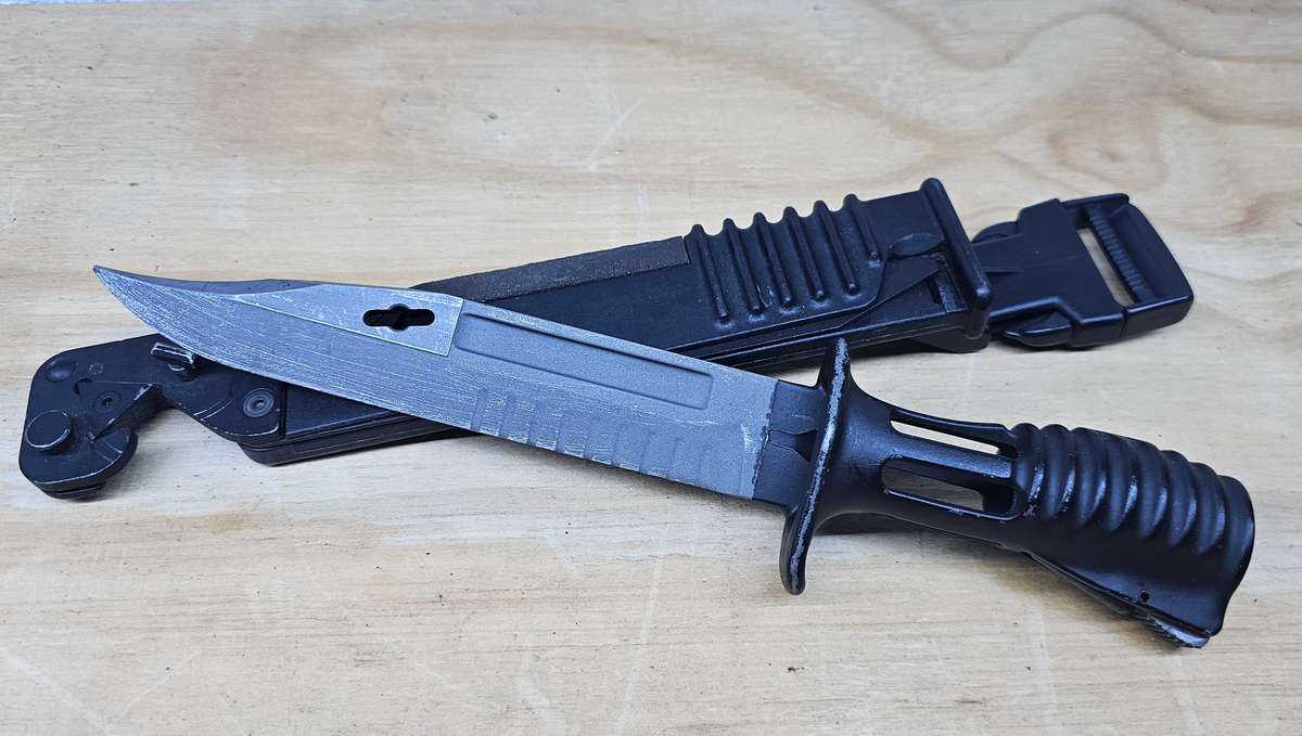 BRITISH ARMY SA 80 A2 L85 BAYONET WITH SCABBOARD