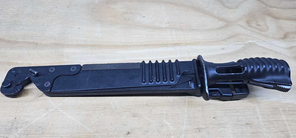 BRITISH ARMY SA 80 A2 L85 BAYONET WITH SCABBOARD