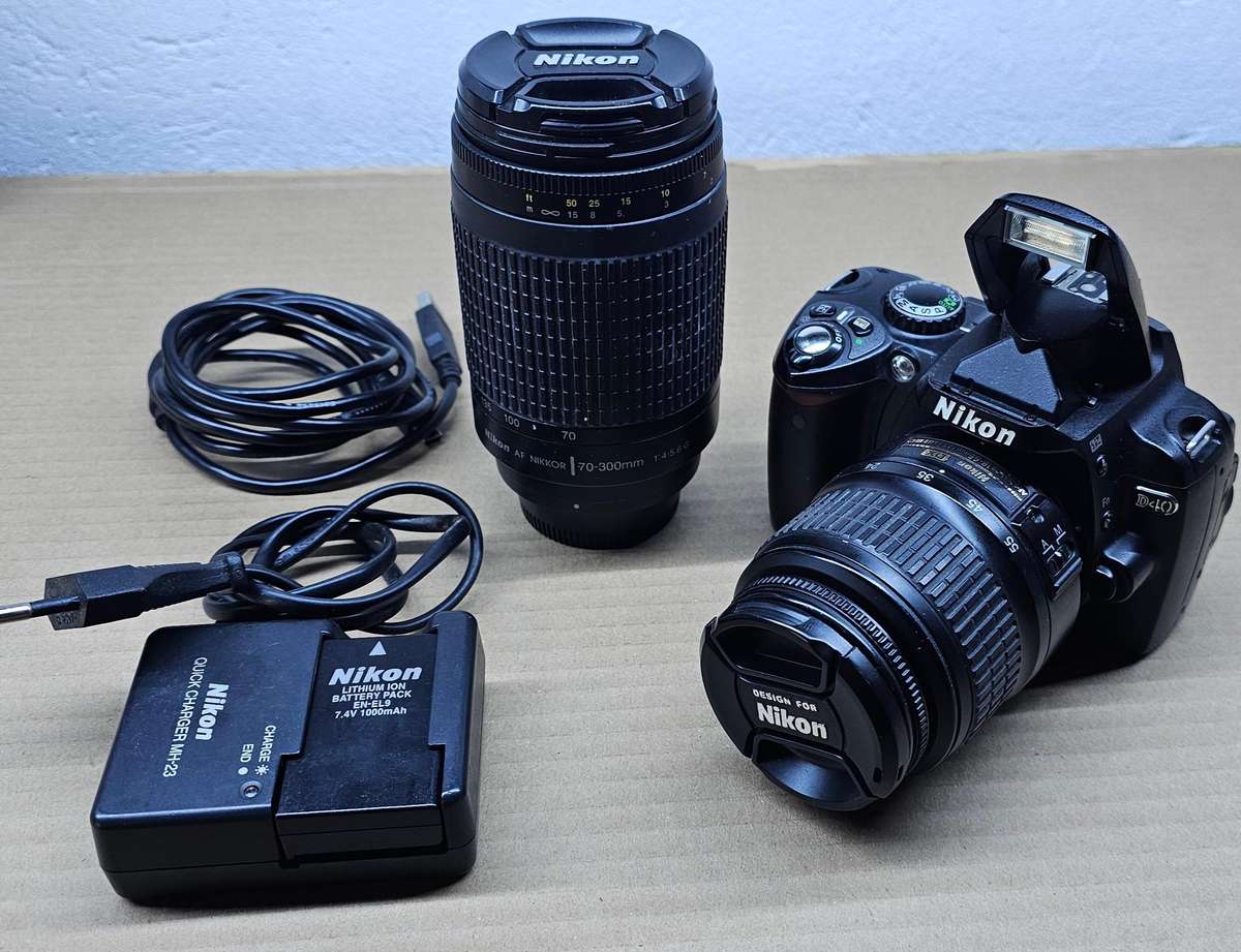 Nikon D40 Digital Camera