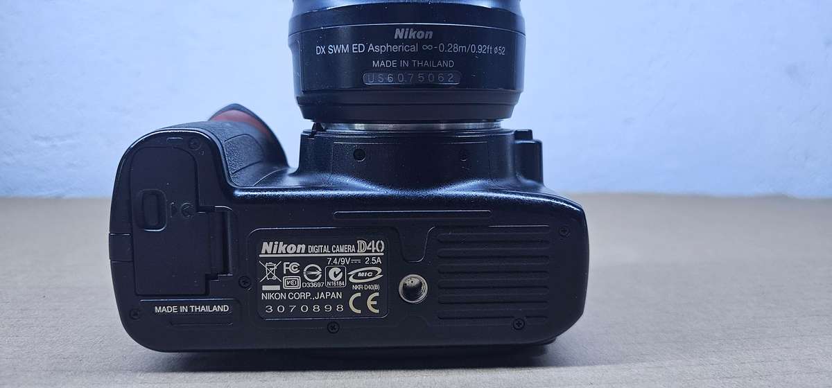 Nikon D40 Digital Camera