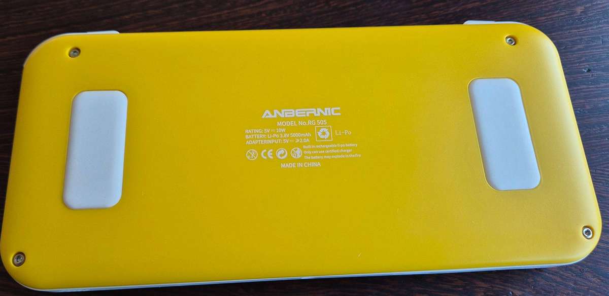 Anbernic RG505