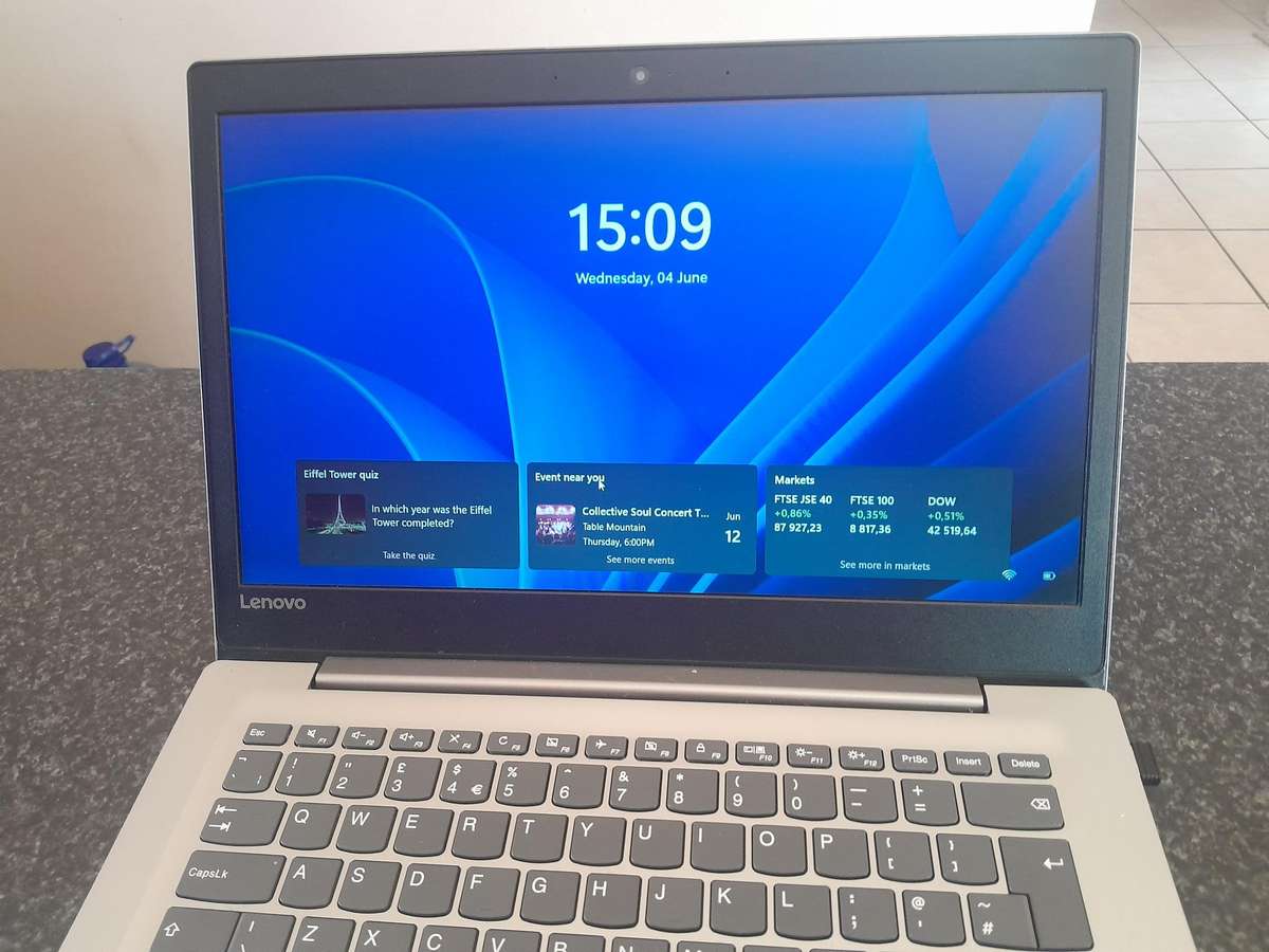 Lenovo Laptop Ideapad S130 14 Inch - 4GB DDR4 237GB SSD