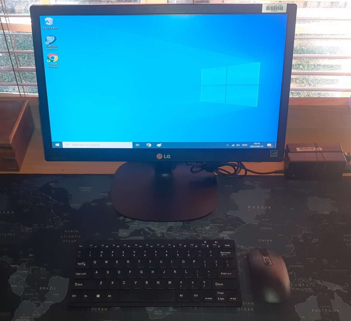 Centerm Thin Client Desktop Computer 8GB RAM 64GB SSD Intel Dual Core with Monitor, Keyboard, Mouse