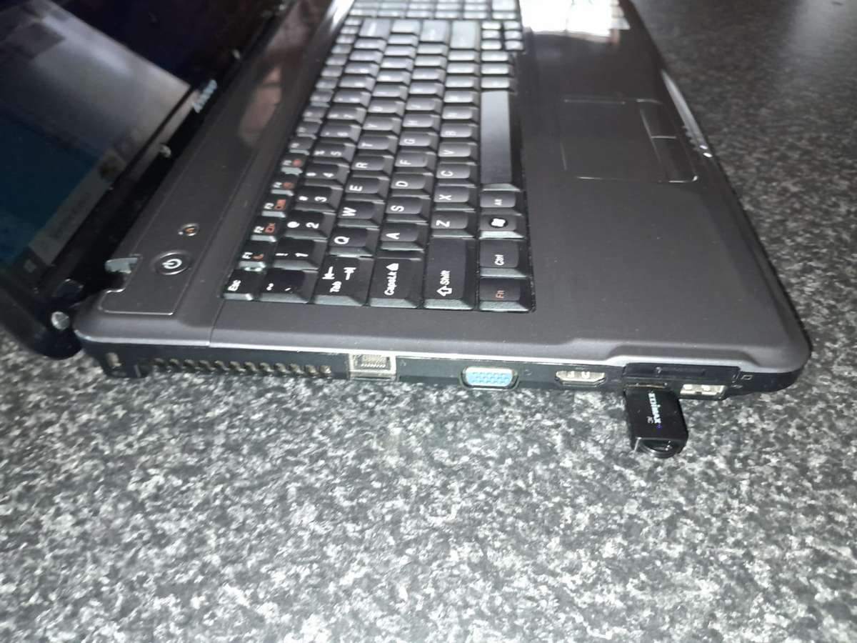 Lenovo G550 2 Intel.Core 2 DUO CPU 2.20GHz 8GB 64Bit