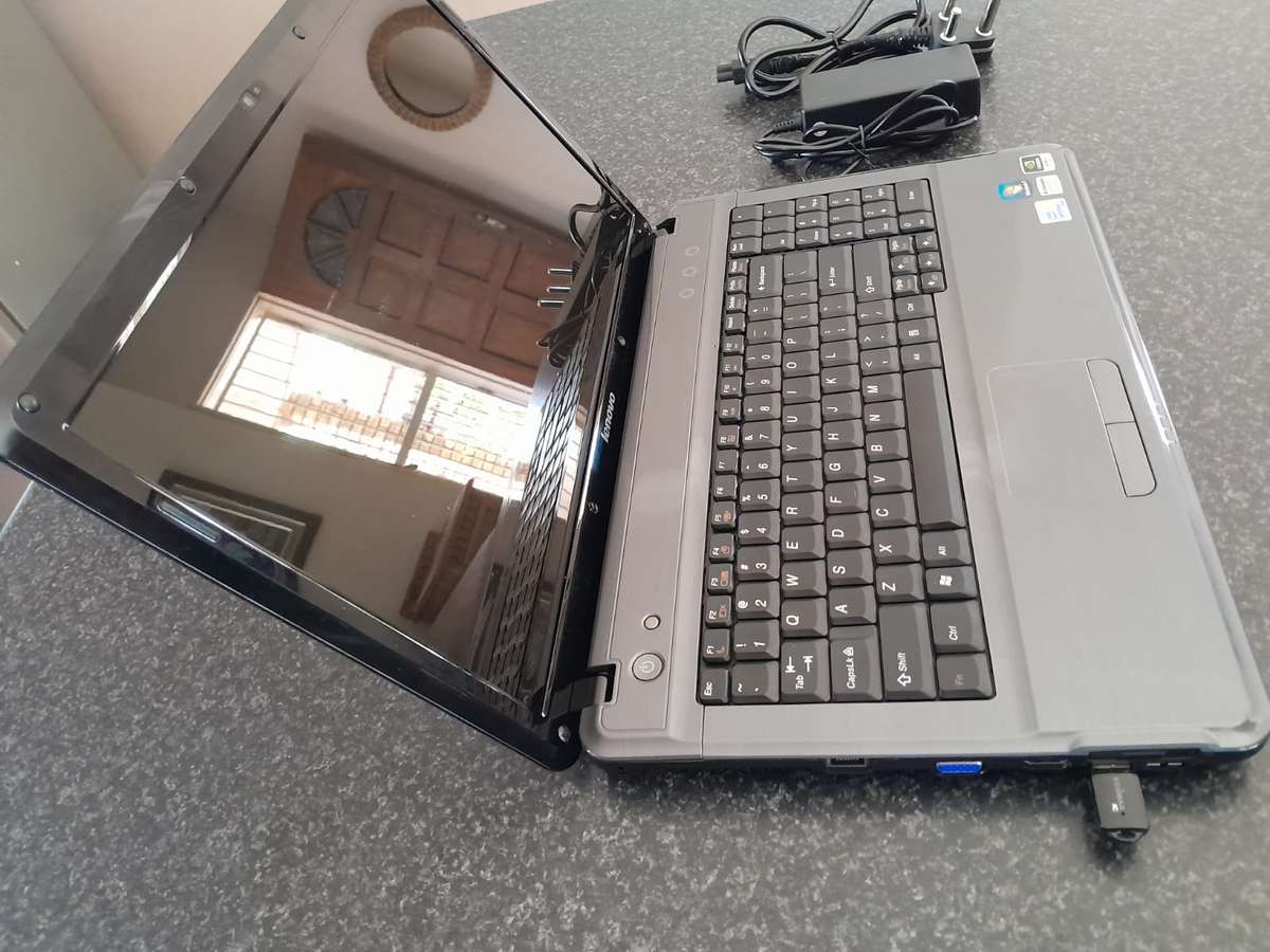 Lenovo G550 2 Intel.Core 2 DUO CPU 2.20GHz 8GB 64Bit