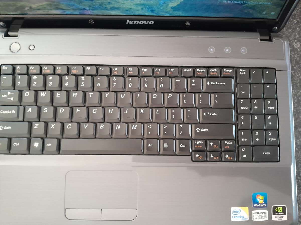 Lenovo G550 2 Intel.Core 2 DUO CPU 2.20GHz 8GB 64Bit