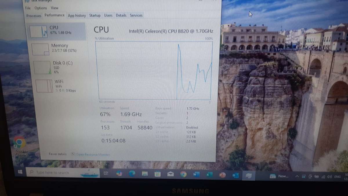 Samsung 300E 15.6" HD Screen Laptop Dual Core 8GB RAM DDR3 256GB SSD Intel Core i3 Windows 10 PRO