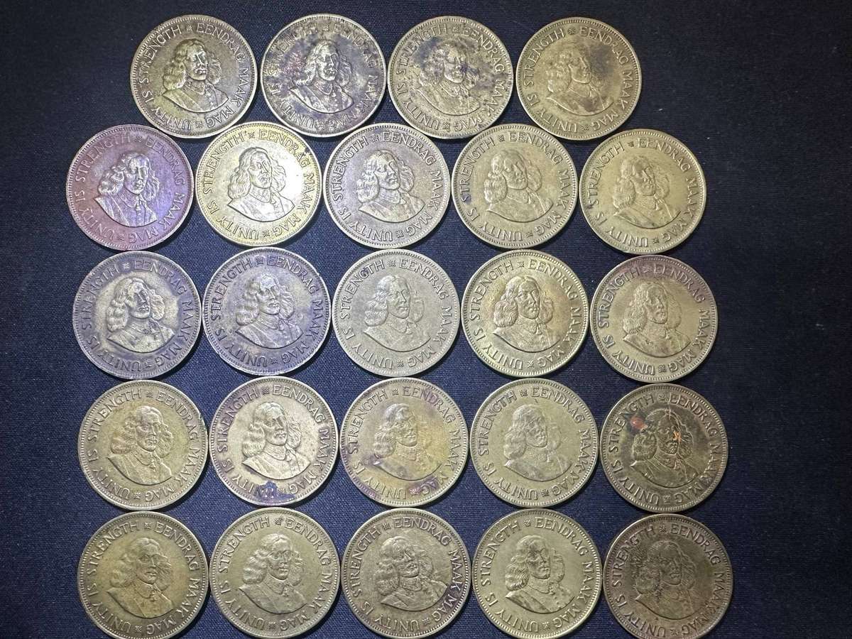 24 x 1c Coins ranging from 1961 to 1964