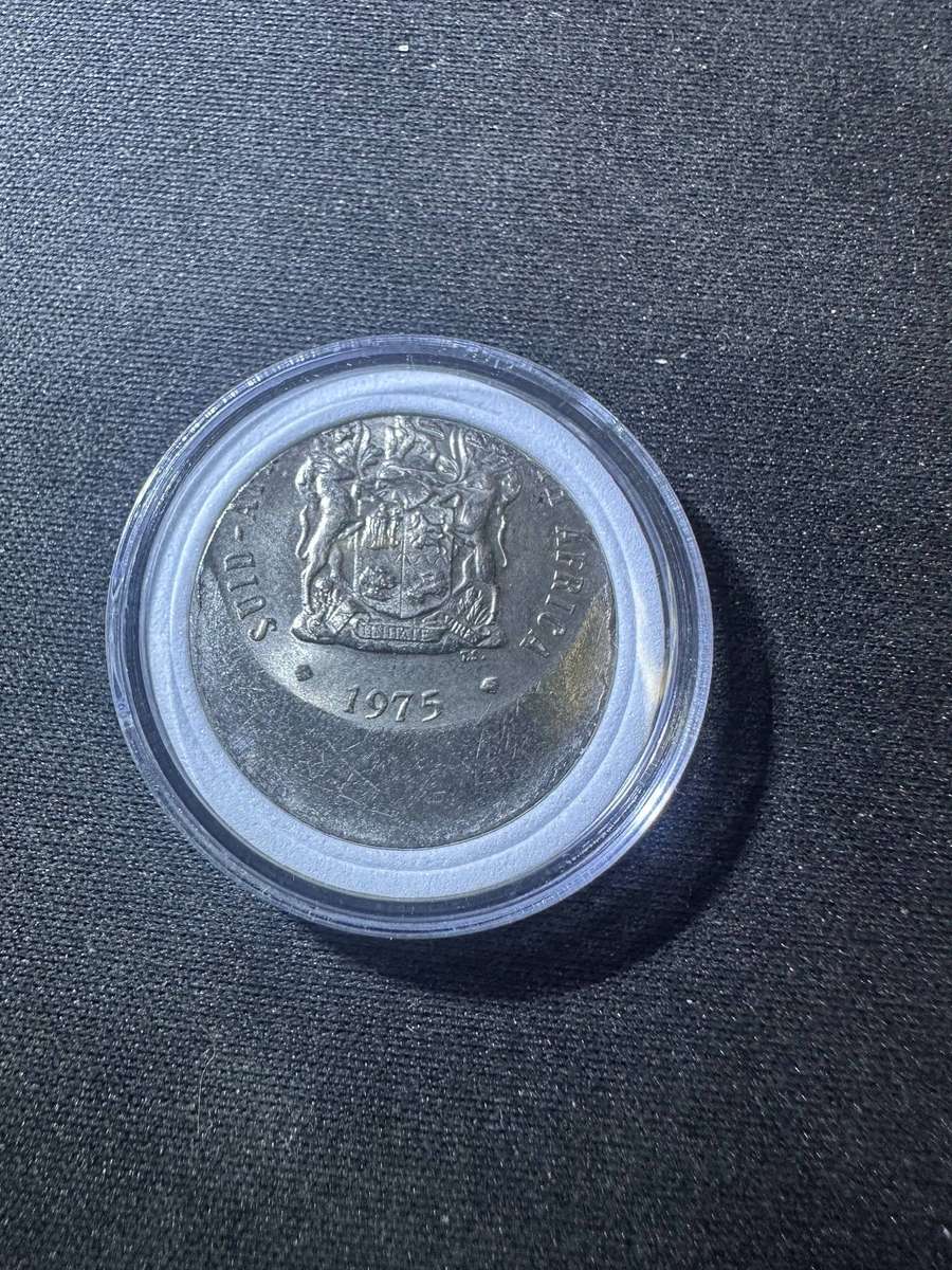 1975 Off Centre Misprinted 20c coin