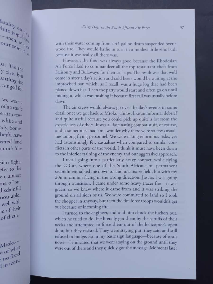 GUNSHIP ACE: THE WARS OF NEALL ELLIS, HELICOPTER PILOT AND MERCENARY / AL J VENTER