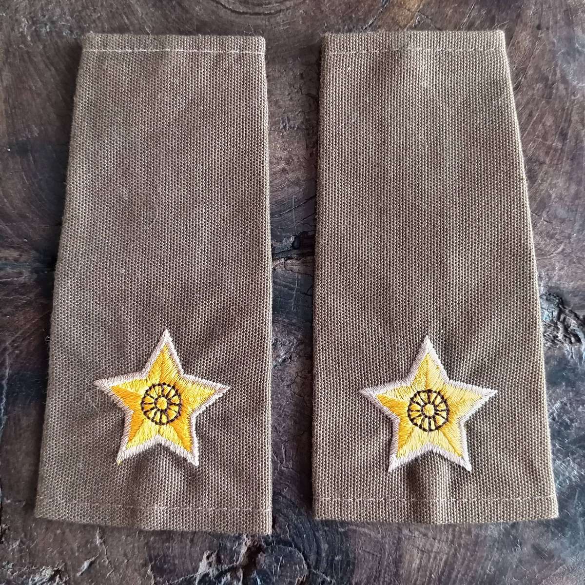 SADF, SECOND LIEUTENANT SLIP-ON SHOULDER RANKS
