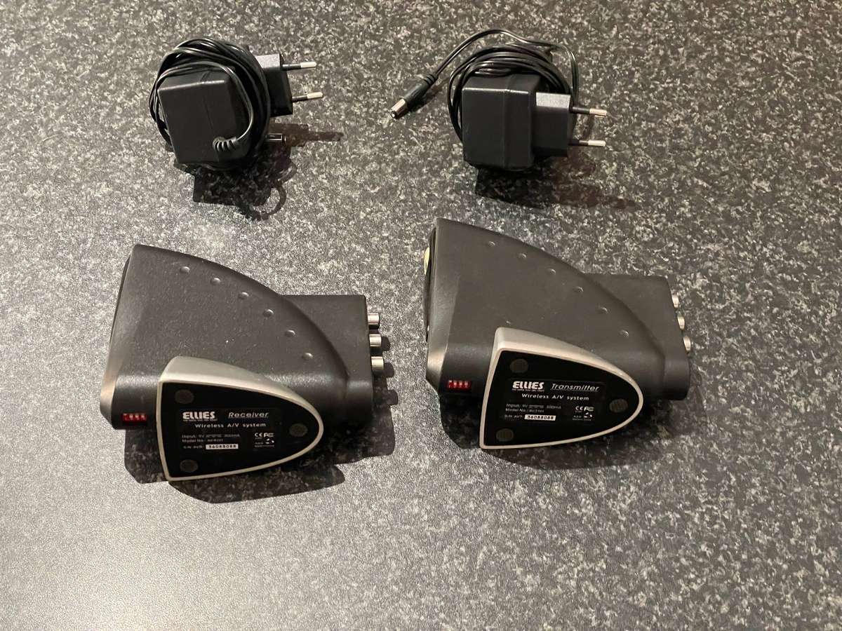 Ellies Wireless AV system