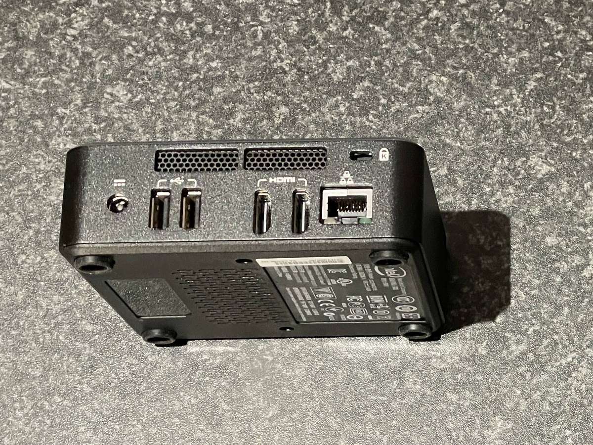Intel NUC