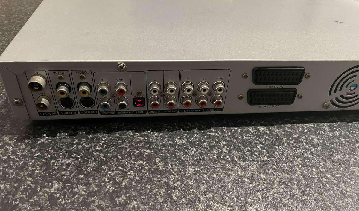 Amstar ARV-500 DVD Player (Silver) - Untested / Sold As-Is (No Remote)