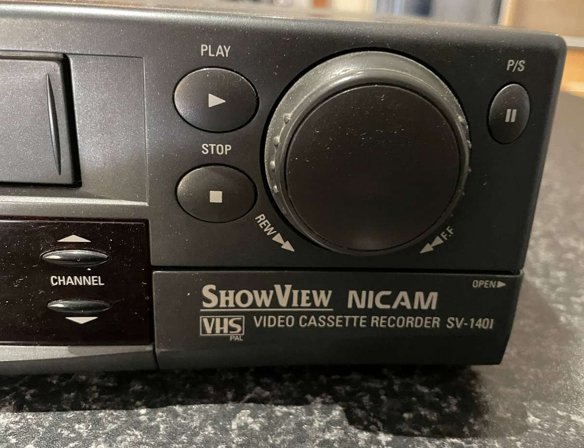 Samsung Stereo VHS recorder (No remote)