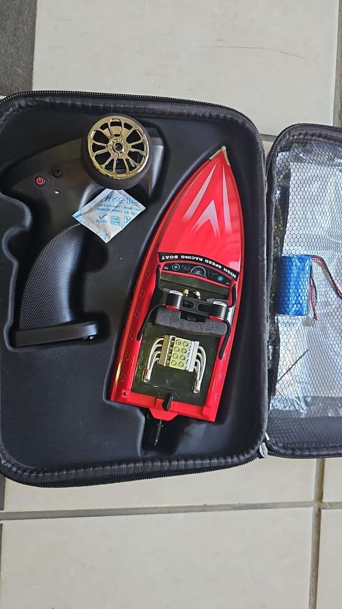 WL917 RC Jet Boat - Red