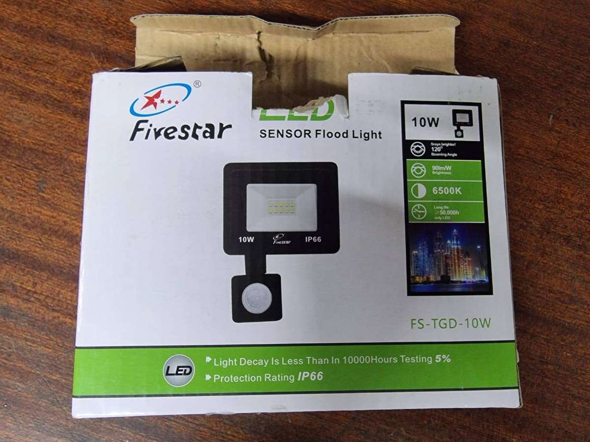 5-Pack: 4 x 20w & 1 x 10w Motion Sensor LED Floodlight