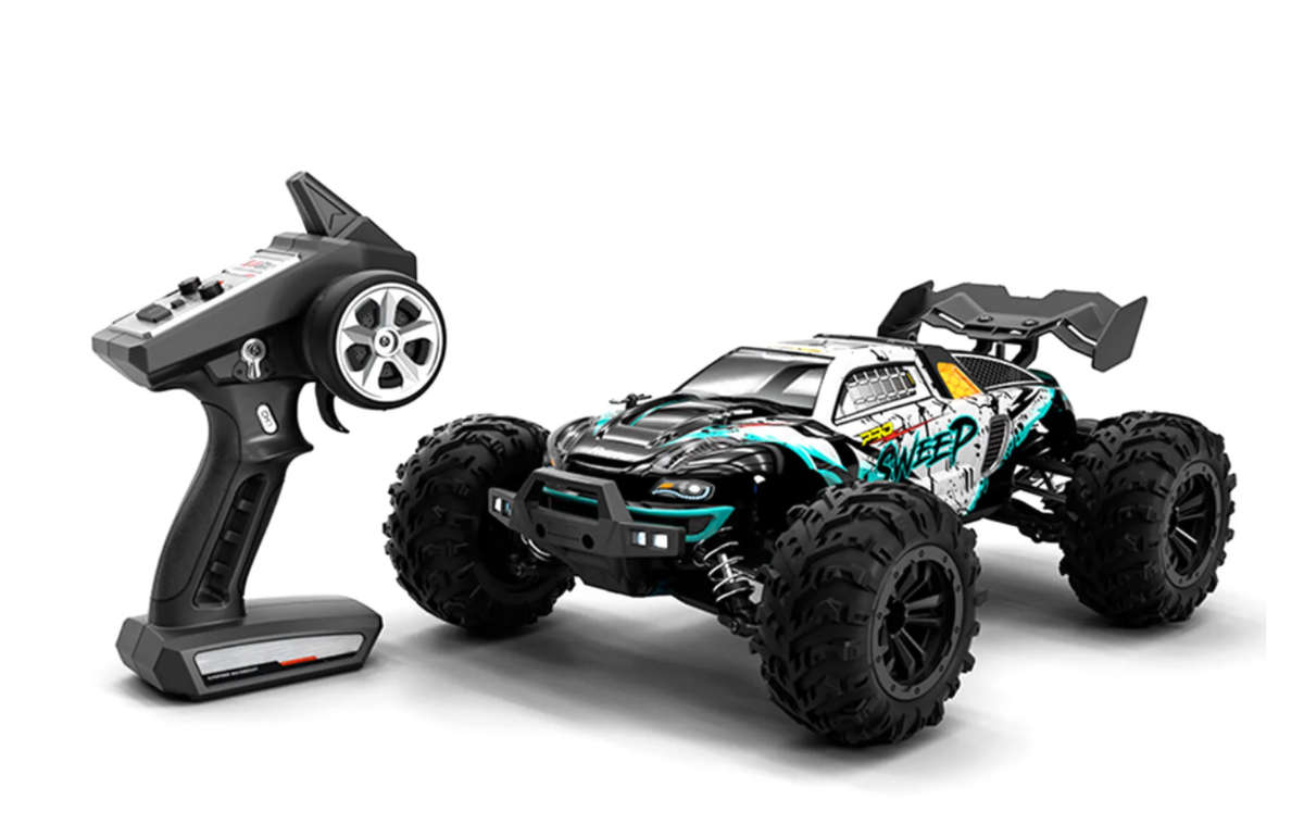 Sweep Pro RC Car - 4WD 1/16 Off Road Truck - Blue