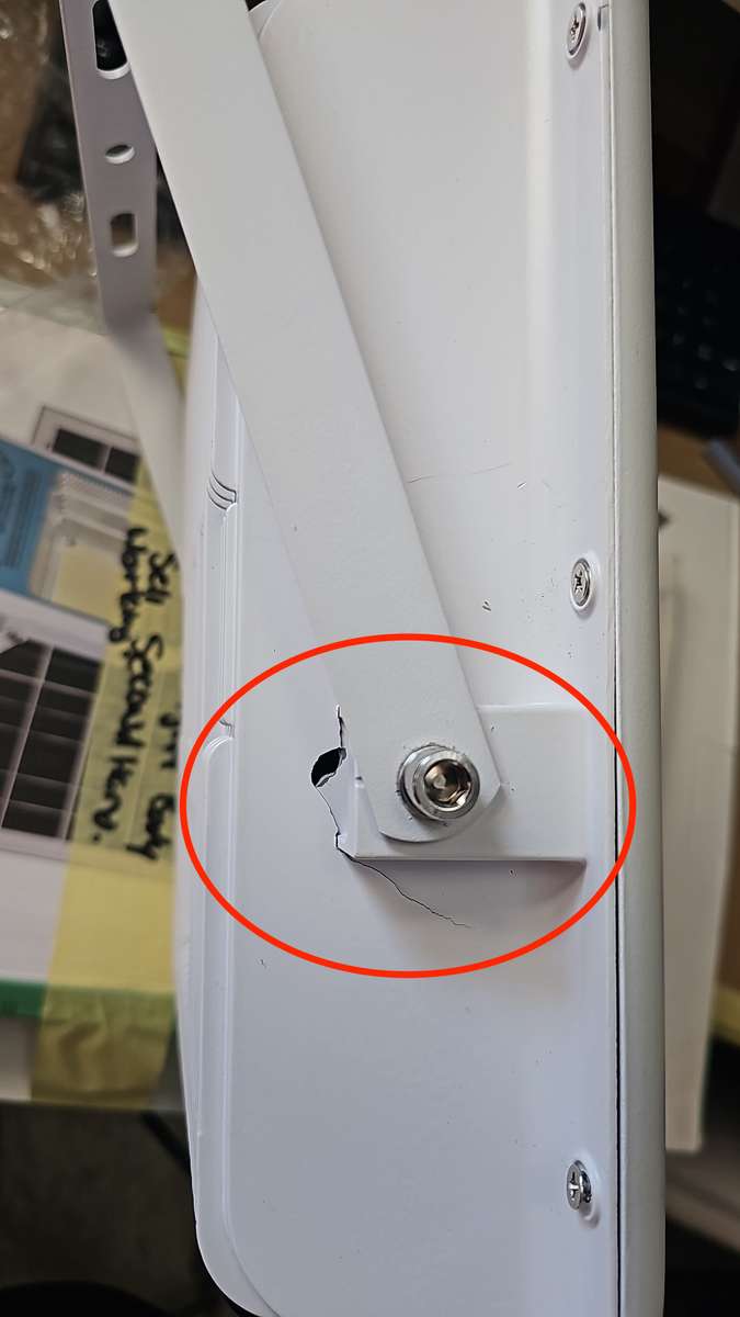 200w Solar Security Flood Light With Day-Night Sensor - please read description