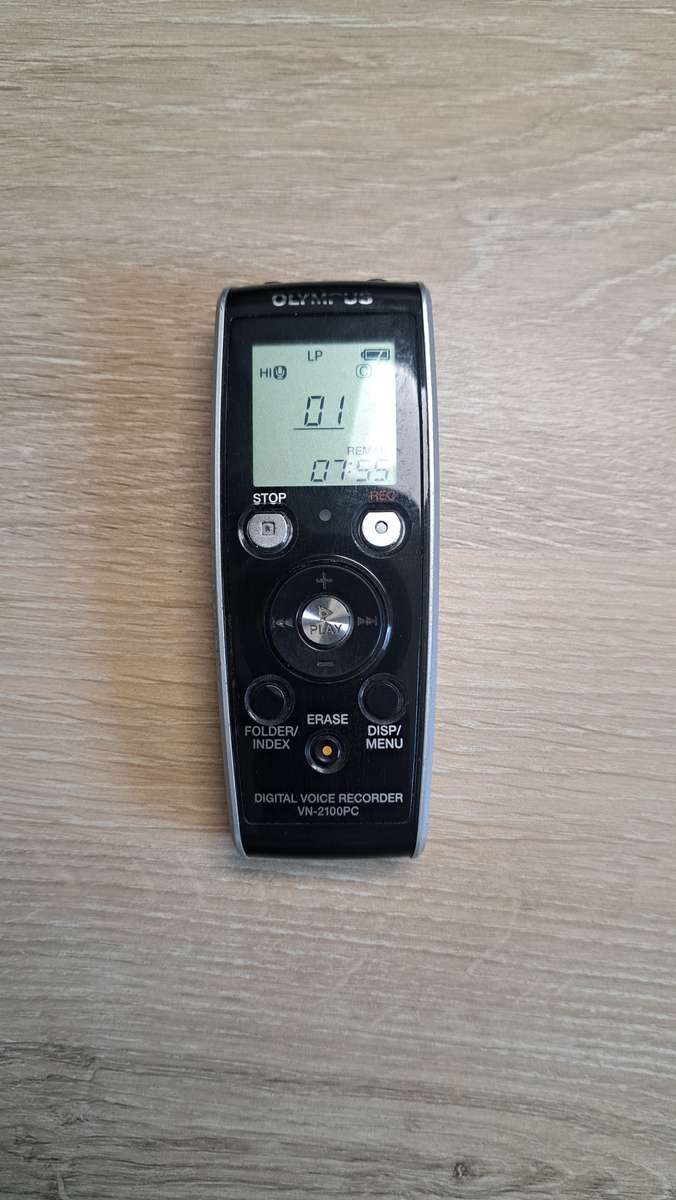 Olympus VN-2100 Digital Voice Recorder Black/Silver