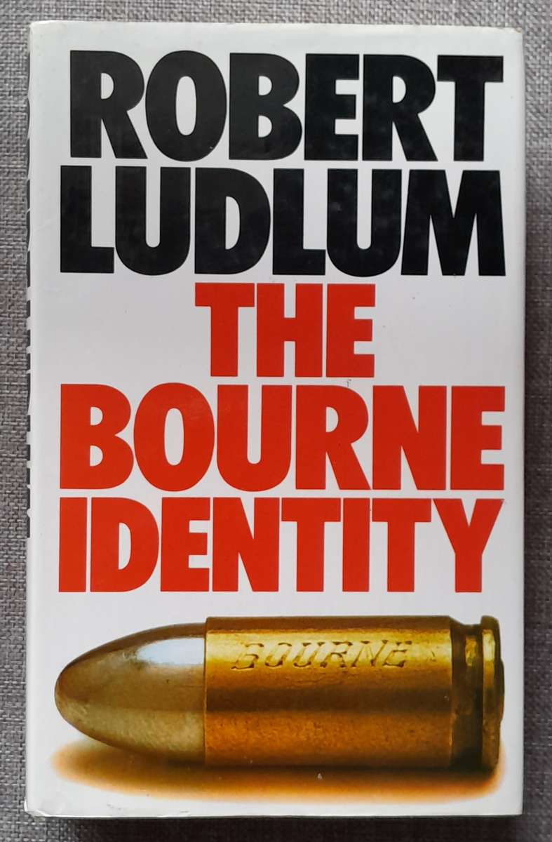 The Bourne Identity - Robert Ludlum (Hardcover)