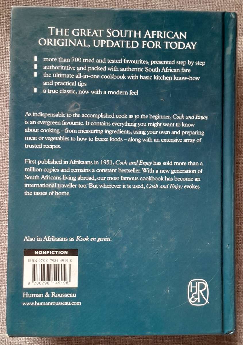 Cook and Enjoy Completely Revised - SJA de Villiers (Hardcover)