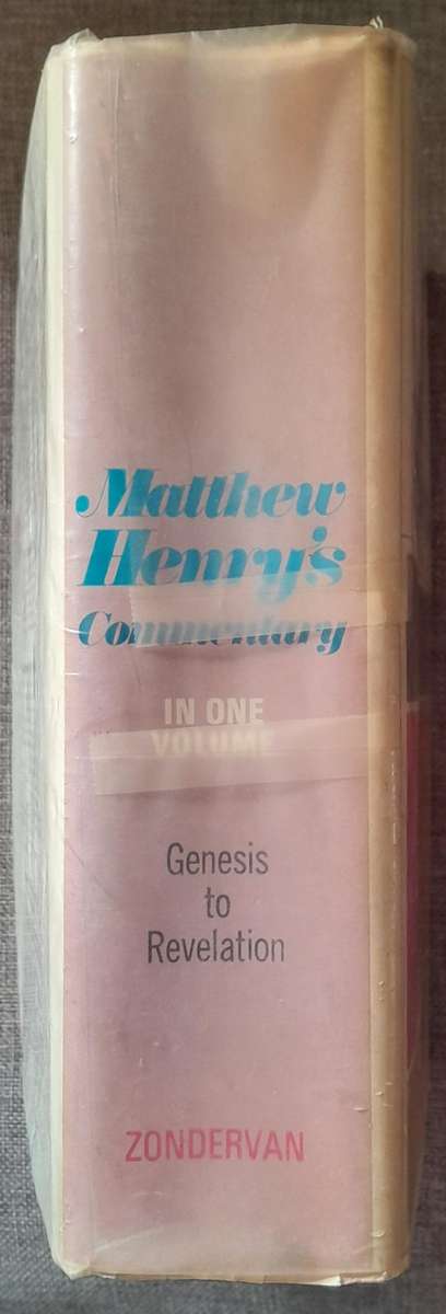 Large Hardcover Matthew Henry Commentary of the whole Bible
