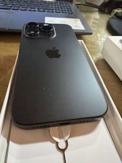 iPhone 15 Pro 256GB and Free iPhone SE 64GB Bundle