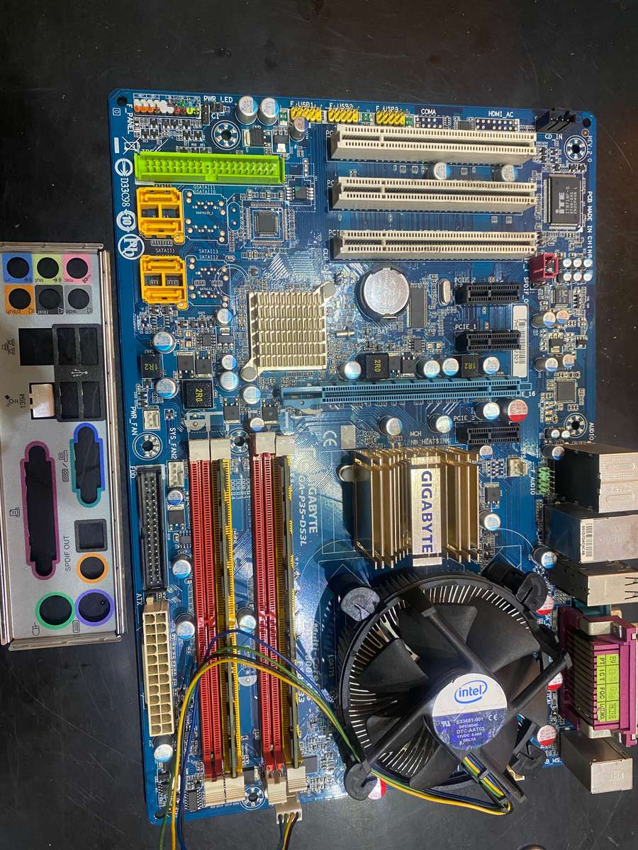 Gigabyte GA-P35-DS3L motherboard + Intel Core 2 Duo 3 GHz CPU + 4Gb DDR2 Ram - BUNDLE SALE