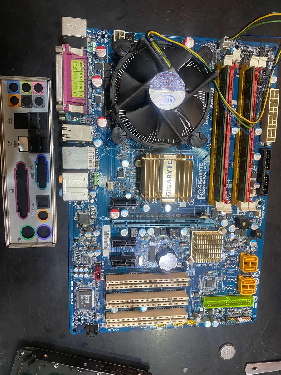 Gigabyte GA-P35-DS3L motherboard + Intel Core 2 Duo 3 GHz CPU + 4Gb DDR2 Ram - BUNDLE SALE