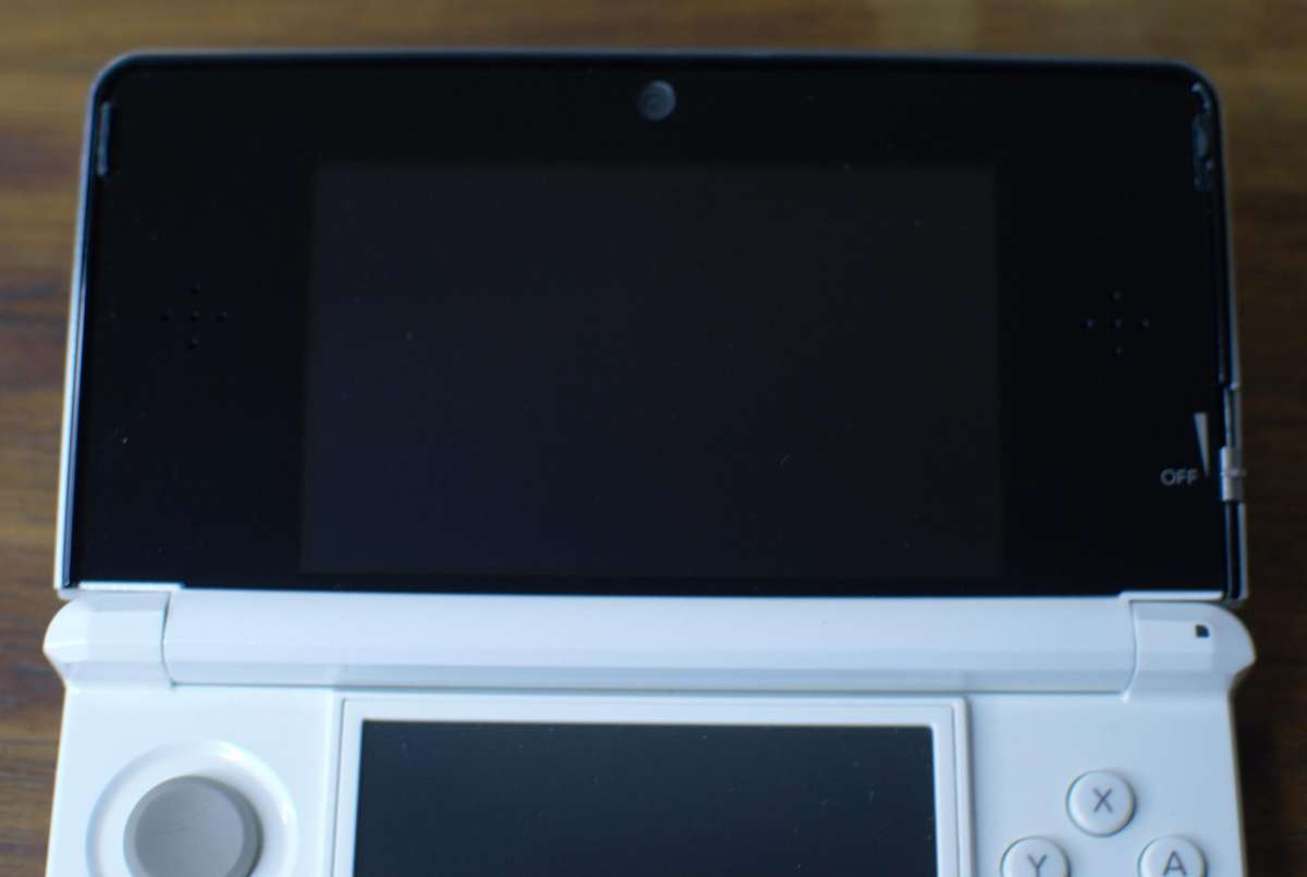 Nintendo 3DS Console + Game Bundle