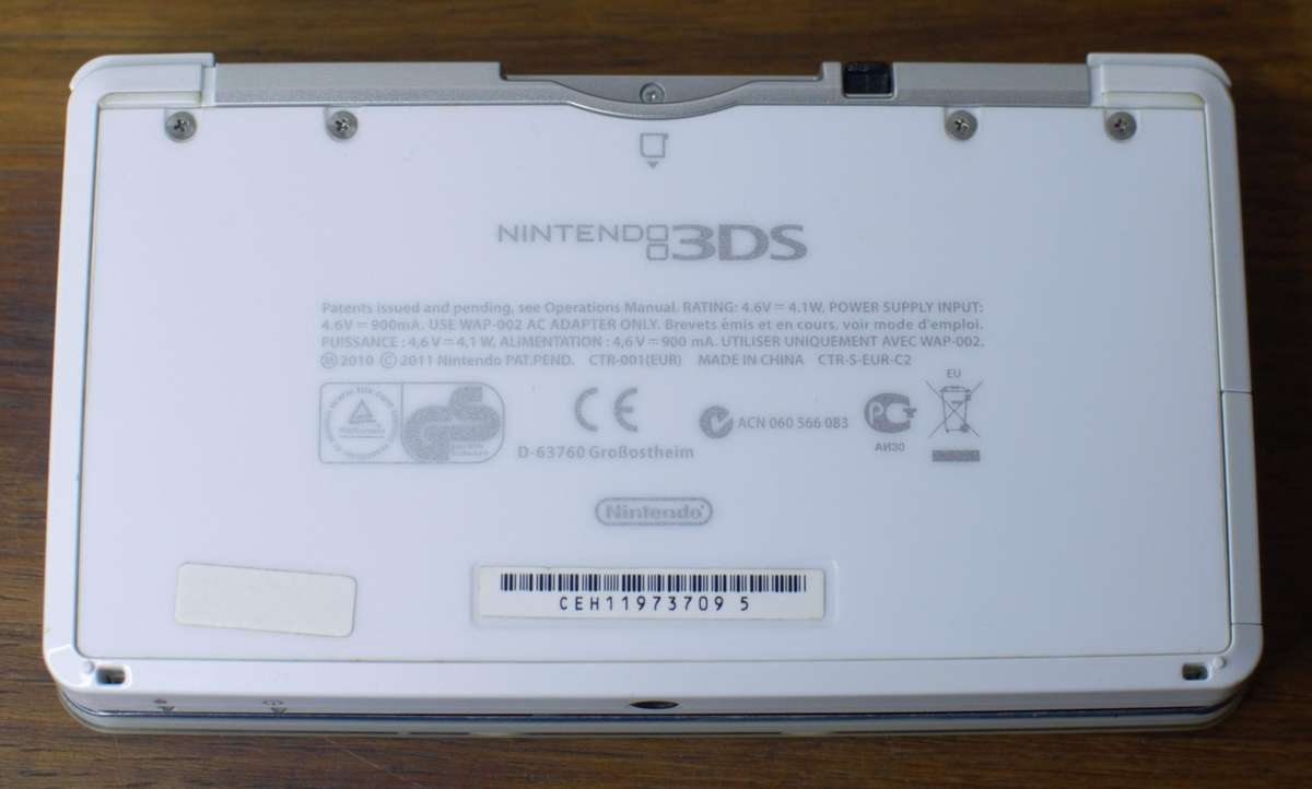 Nintendo 3DS Console + Game Bundle