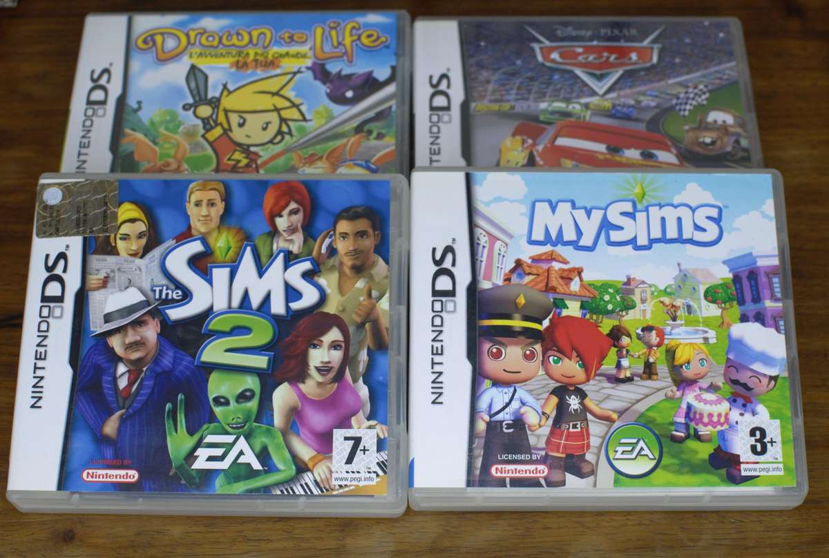 Nintendo DS Lite + Game Bundle