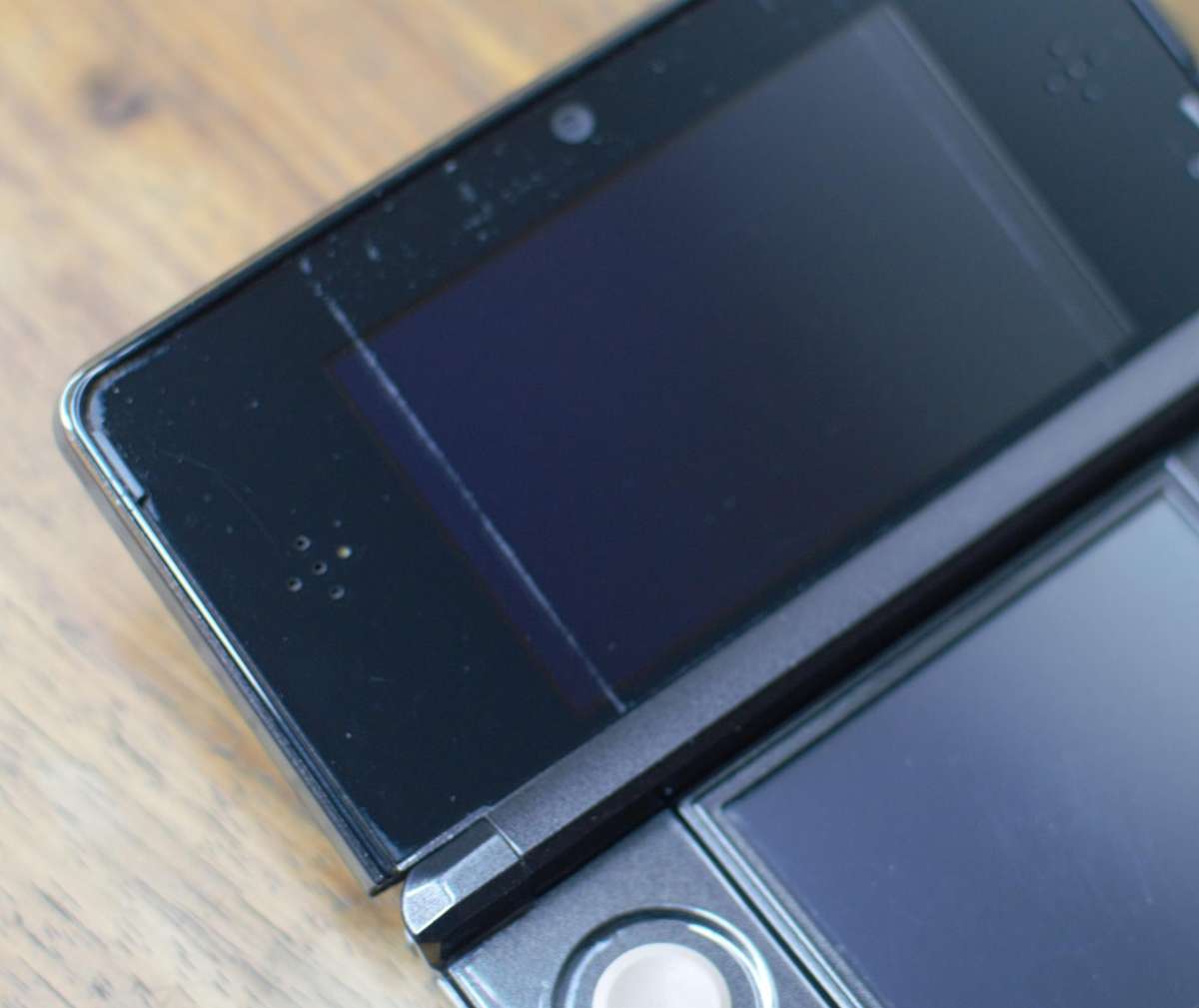 Nintendo 3DS Console + Game Bundle+