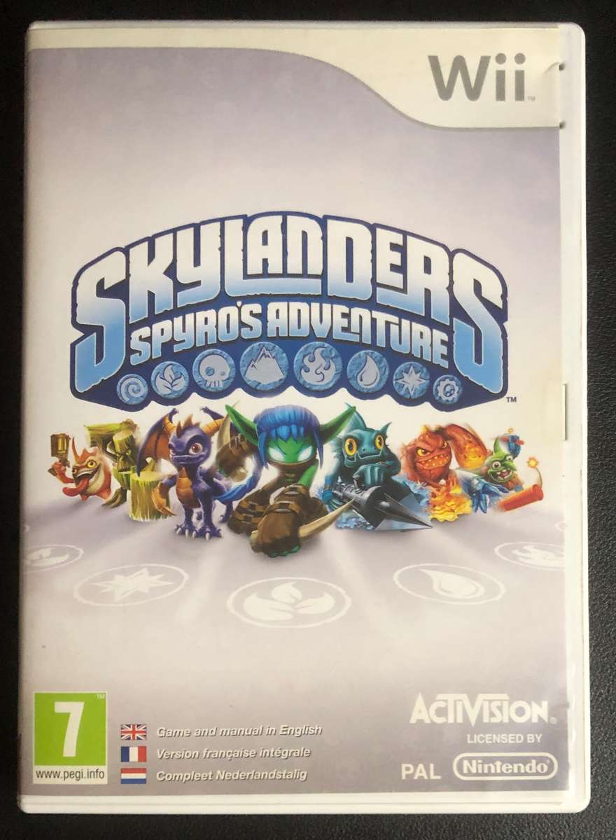 Skylanders: Spyro's Adventure Figure + Game Bundle - Nintendo Wii