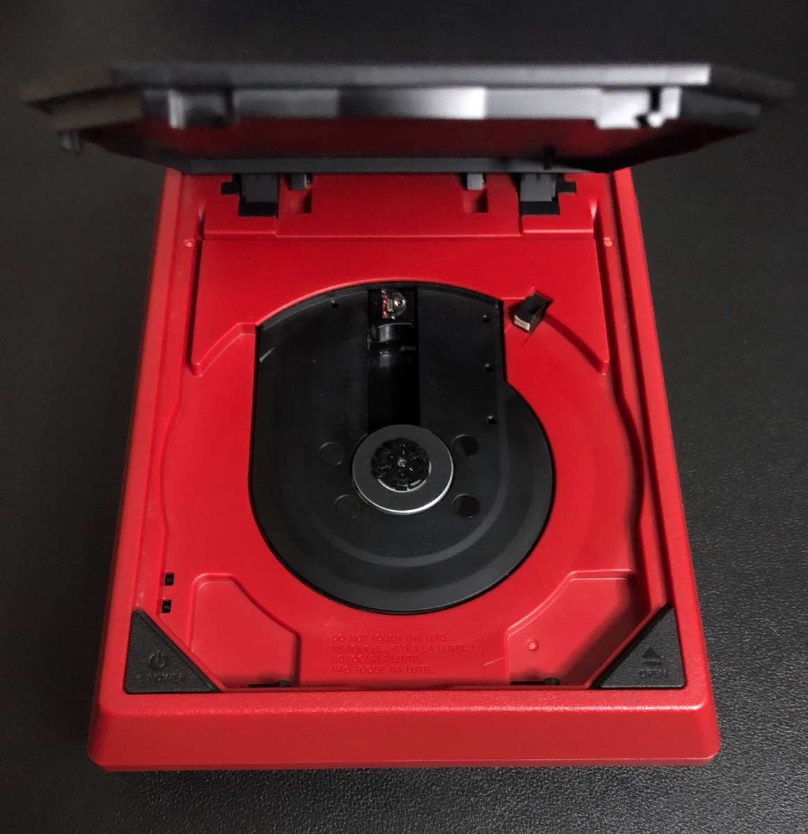 Skylanders: Giants Figure + Wii Mini Console Bundle